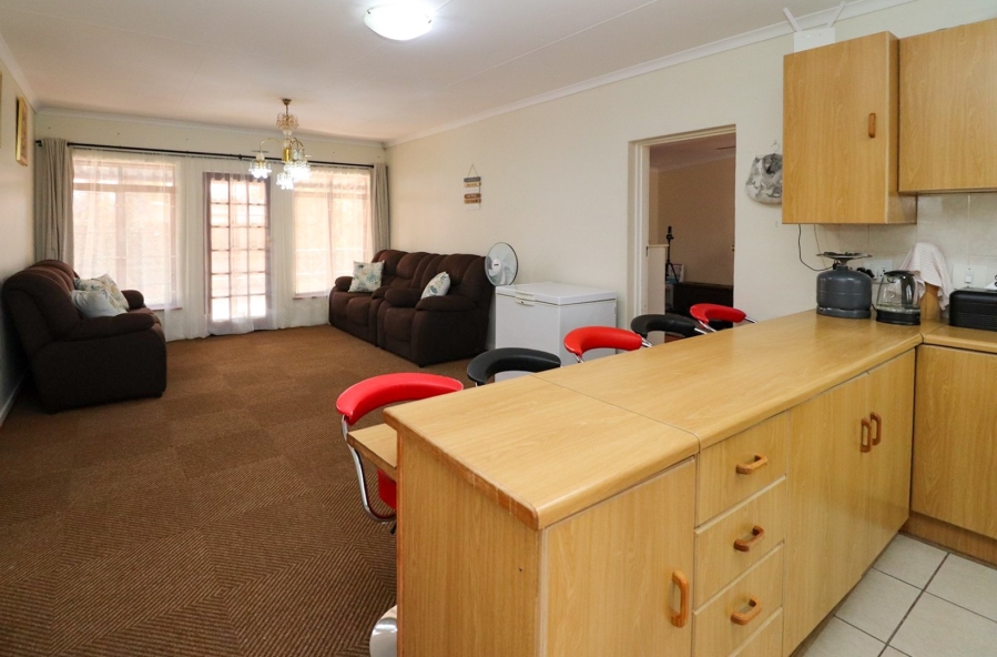 3 Bedroom Property for Sale in Flamwood North West